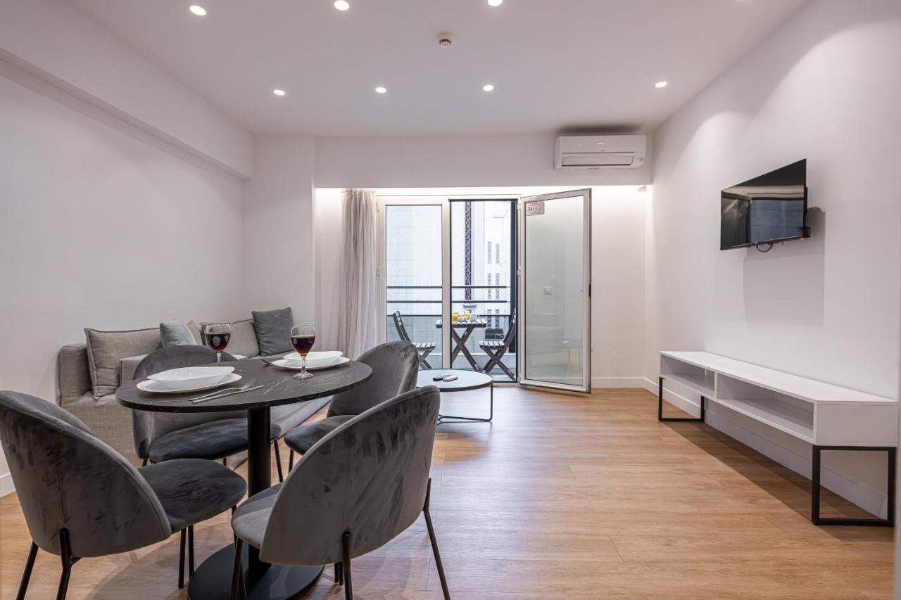 Kriel Suites By Liv Homes Atény Exteriér fotografie