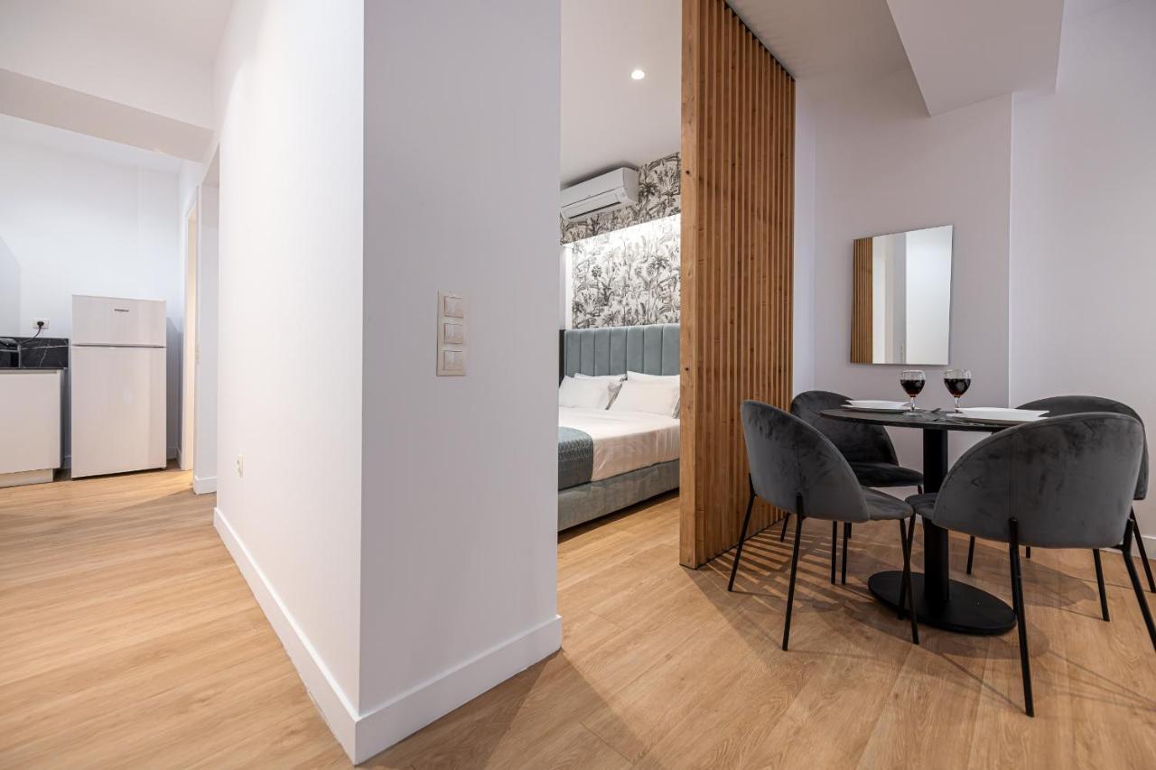 Kriel Suites By Liv Homes Atény Exteriér fotografie