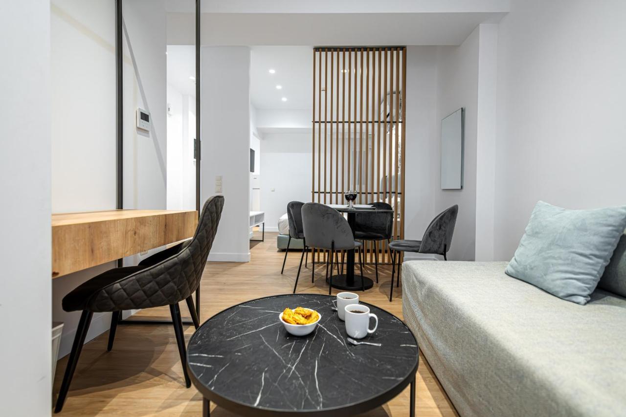 Kriel Suites By Liv Homes Atény Exteriér fotografie