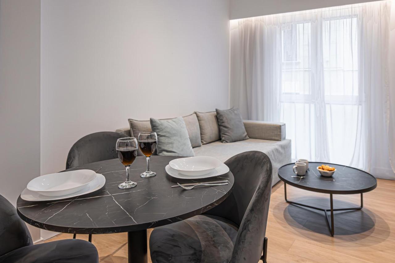 Kriel Suites By Liv Homes Atény Exteriér fotografie