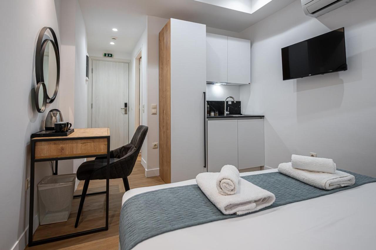 Kriel Suites By Liv Homes Atény Exteriér fotografie