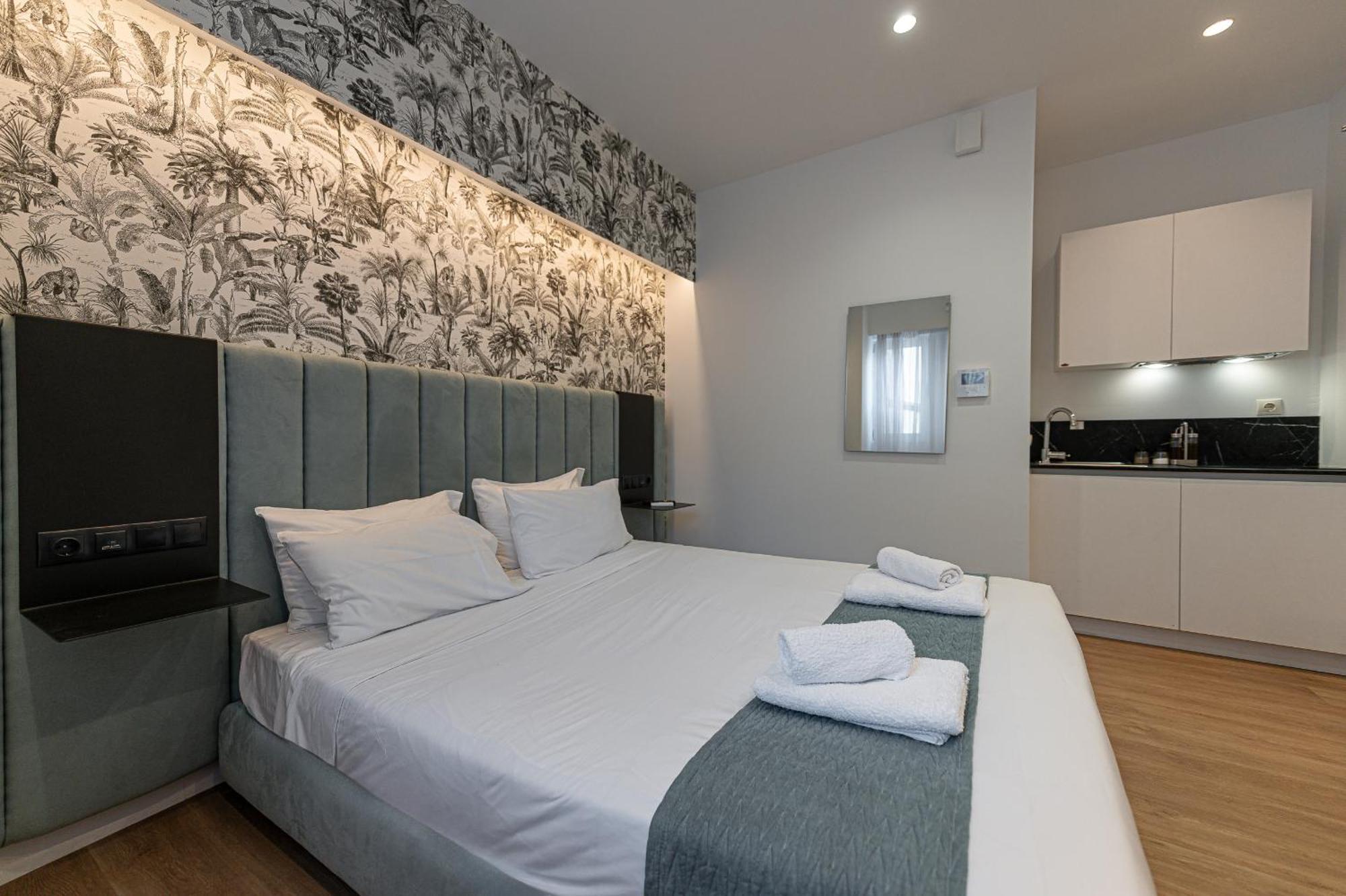 Kriel Suites By Liv Homes Atény Exteriér fotografie